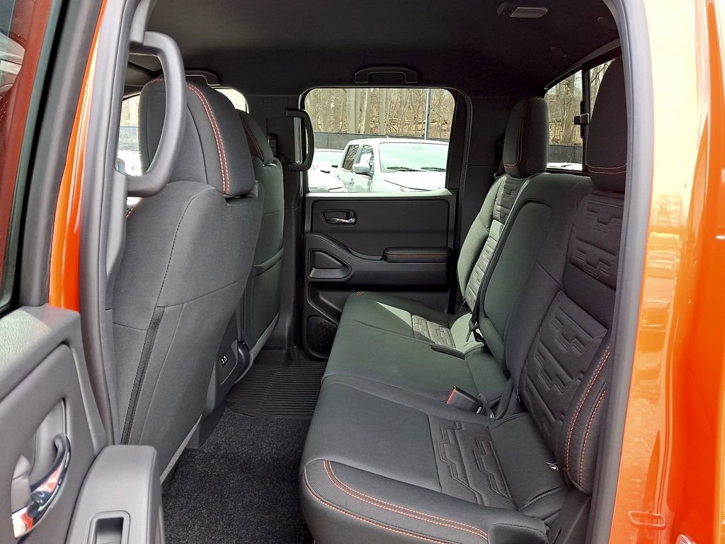 Used 2025 Nissan Frontier PRO-4X w/ Interior Protection Package image 11