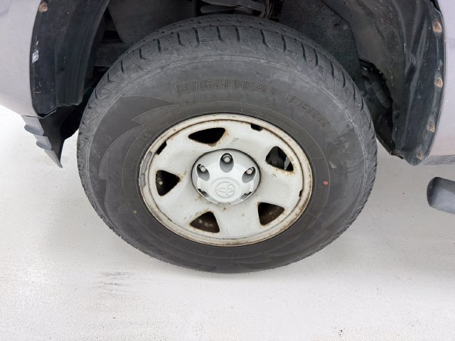 Used 2018 Toyota Tacoma SR w/ SR Convenience Package RWD image 6