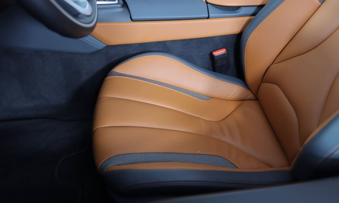 Used 2019 BMW i8 Roadster AWD/4WD image 13