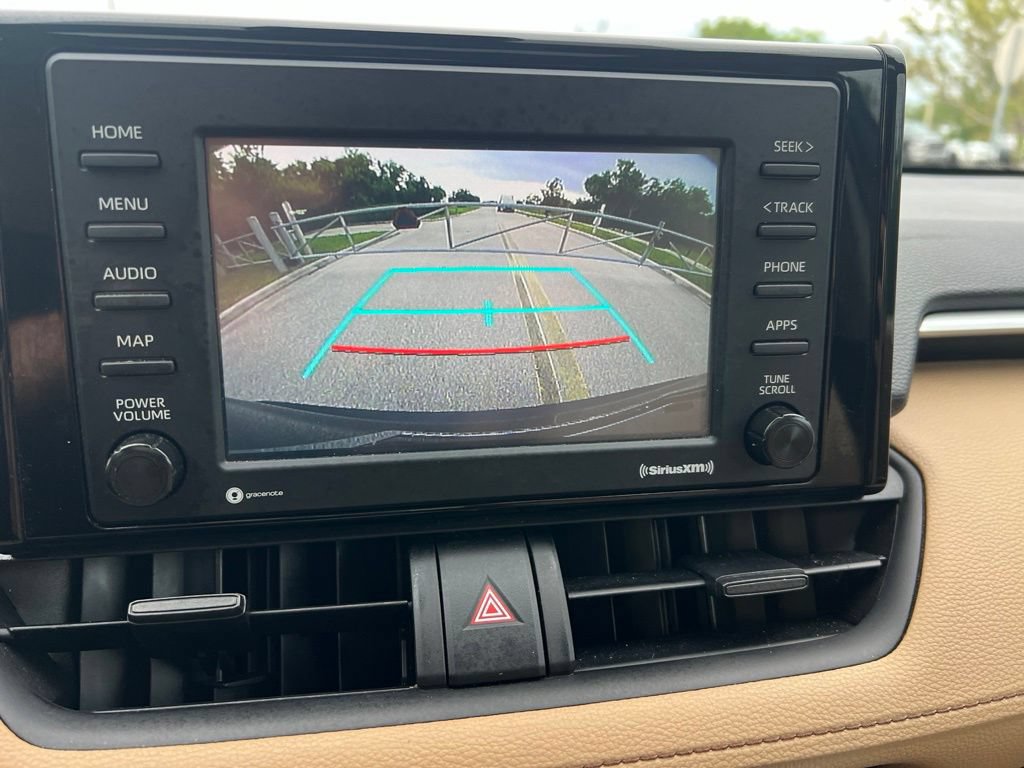 Used 2021 Toyota RAV4 XLE w/ Convenience Package FWD image 56