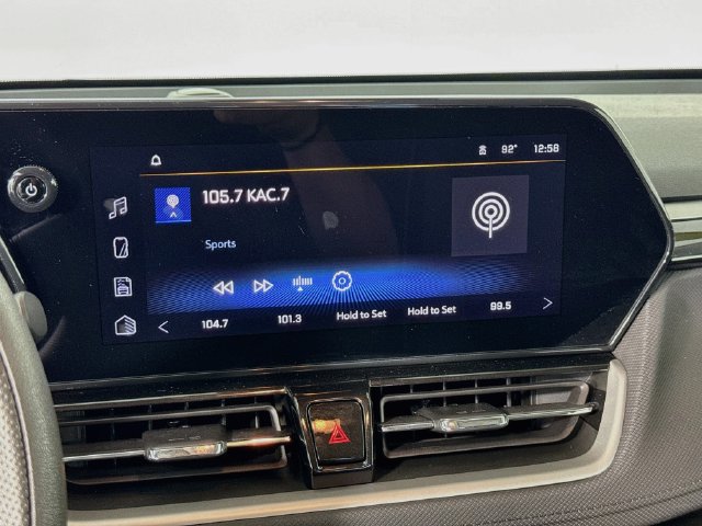 Used 2025 Chevrolet TrailBlazer LT AWD/4WD image 14