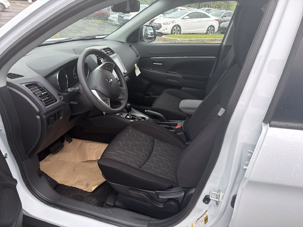 New 2027 Mitsubishi Outlander Sport ES AWD/4WD image 13