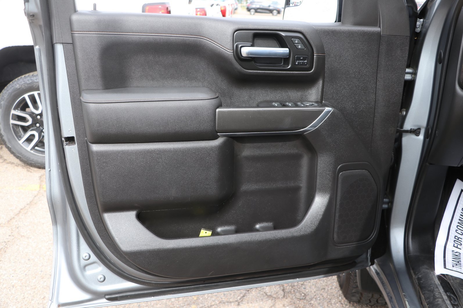 Used 2022 GMC Sierra 1500 AT4 AWD/4WD image 10