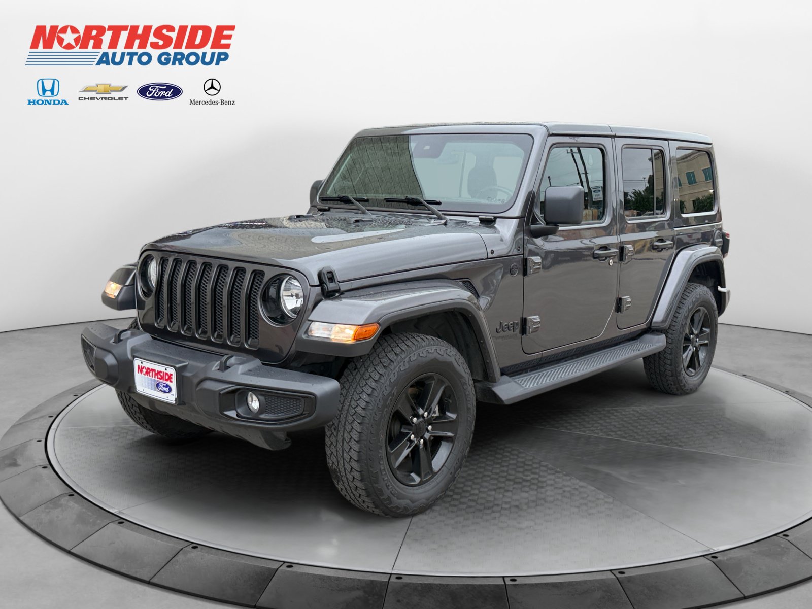 Used 2022 Jeep Wrangler Unlimited Sahara AWD/4WD image 3