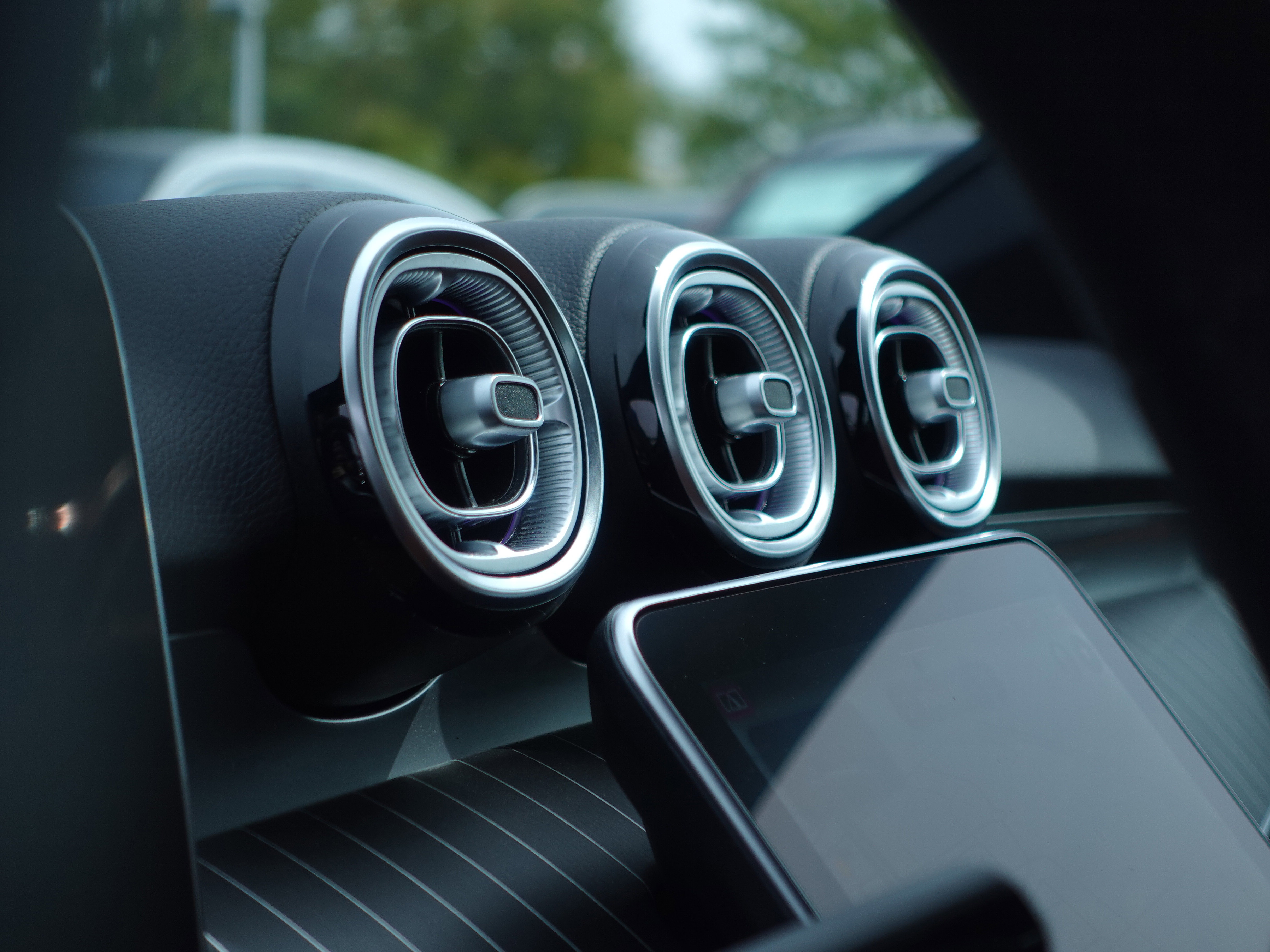 Used 2022 Mercedes-Benz C 300 4MATIC Sedan image 8