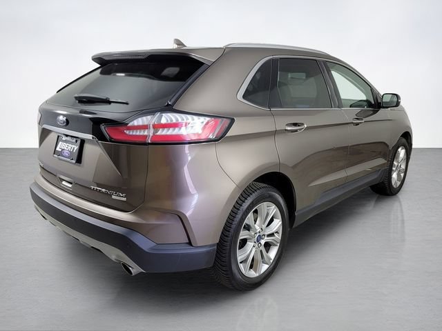 Used 2019 Ford Edge Titanium w/ Cold Weather Package AWD/4WD image 3