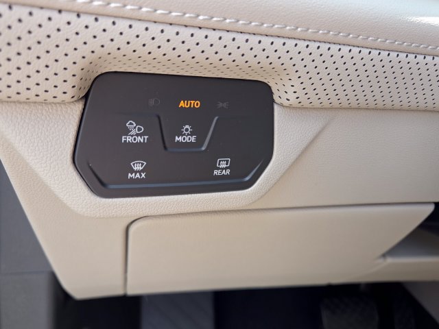New 2026 Volkswagen Atlas SE FWD image 27
