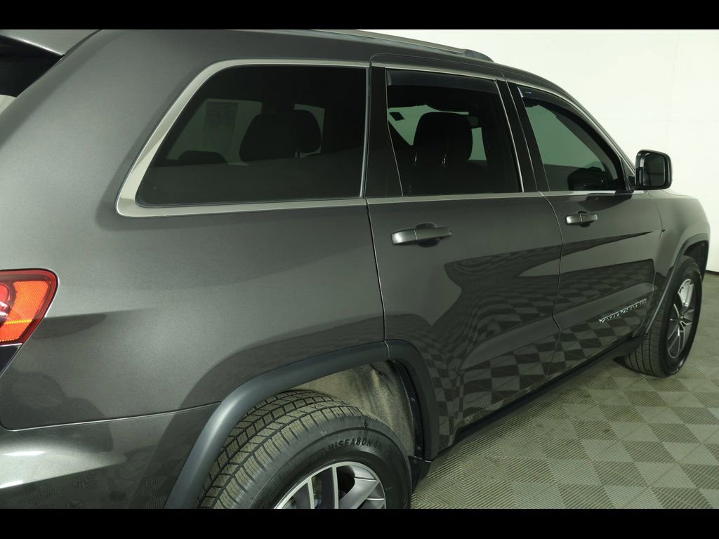 Used 2020 Jeep Grand Cherokee Laredo w/ 18" Wheel & 8.4" Radio Group image 17