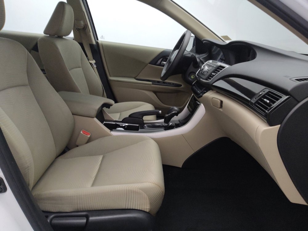 Used 2016 Honda Accord LX image 21