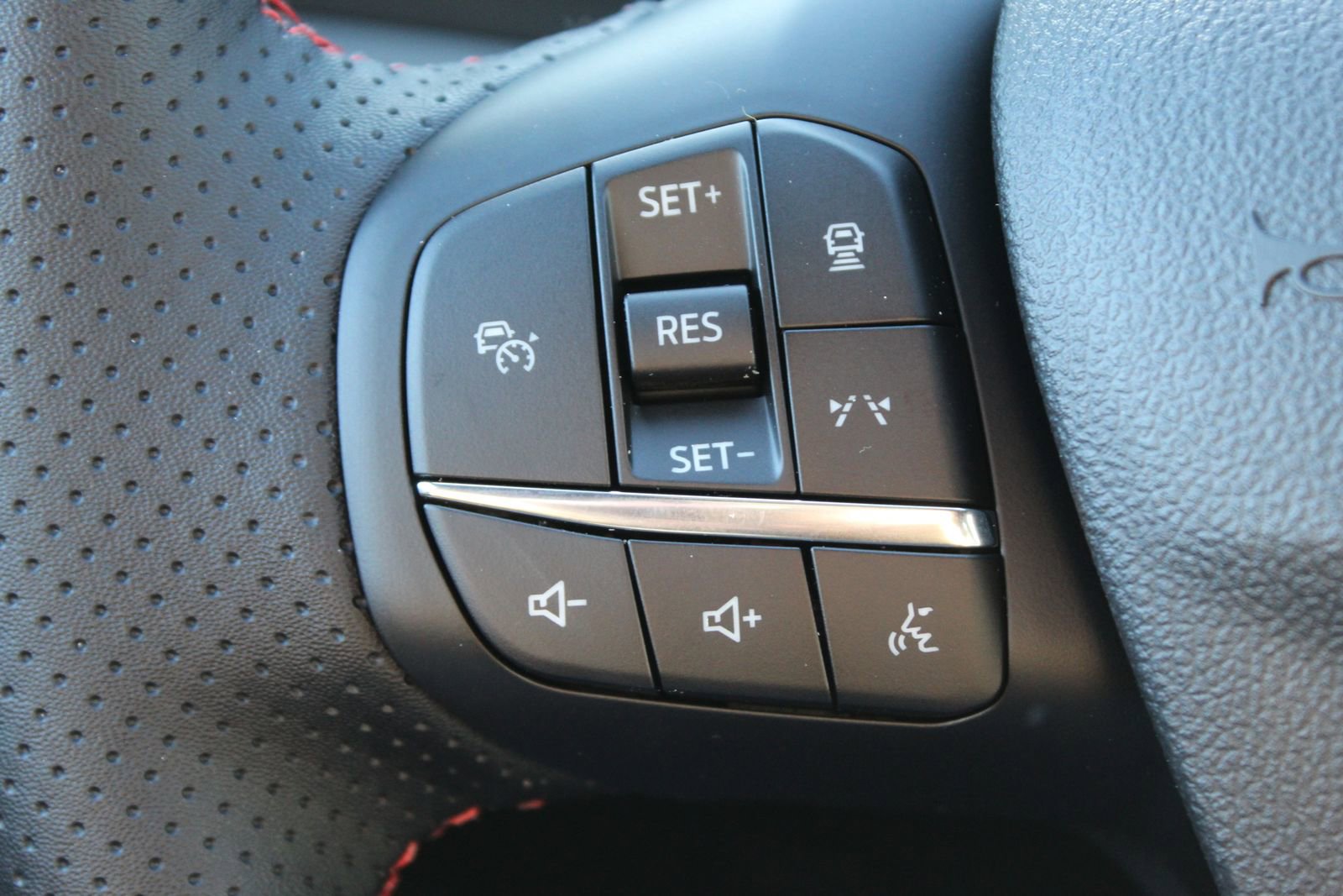 New 2026 Ford Escape ST-Line w/ Tech Pack #1 image 23