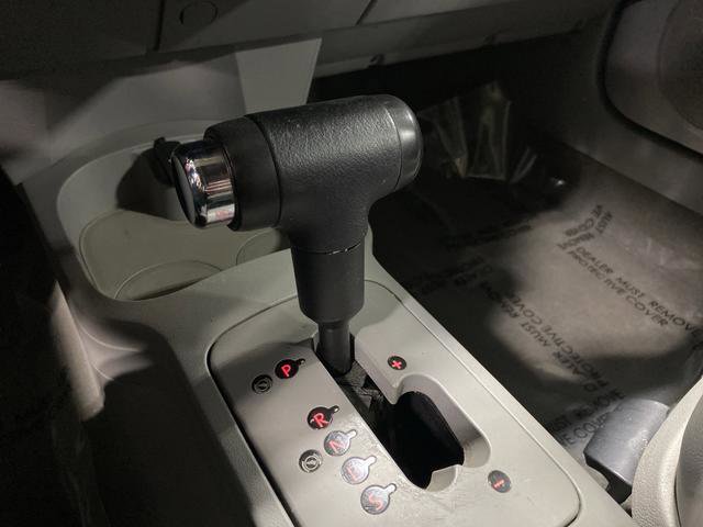 Used 2006 Volkswagen Beetle Convertible w/ Package 2 image 18