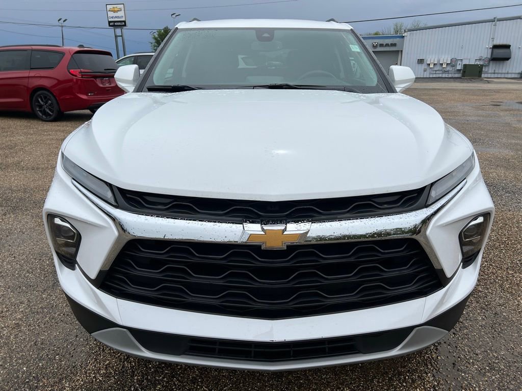 Used 2024 Chevrolet Blazer LT w/ Convenience Package FWD image 8
