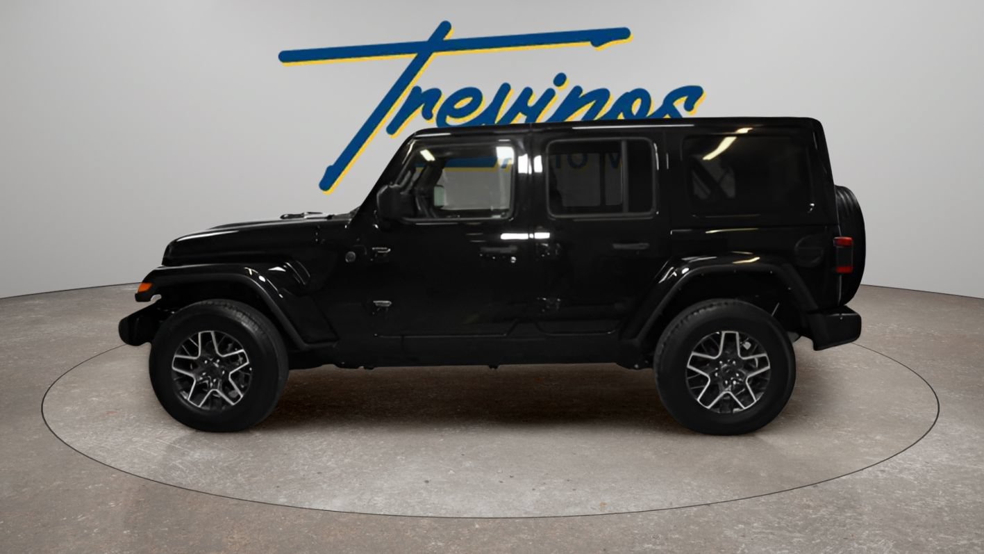 Used 2025 Jeep Wrangler Unlimited Sahara AWD/4WD image 11