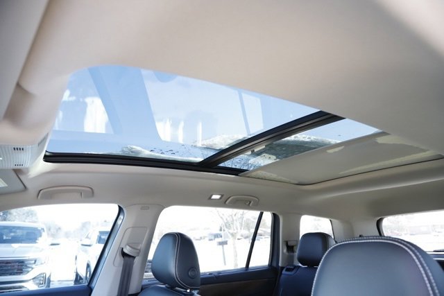 Used 2024 Volkswagen Atlas SE image 15