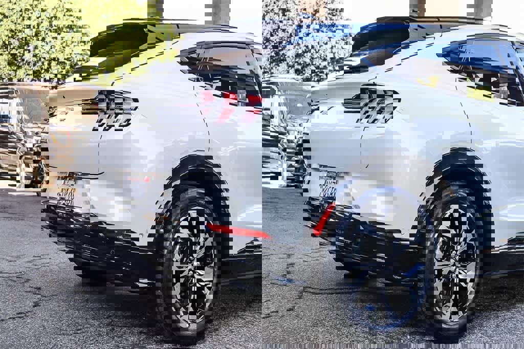 Used 2023 Ford Mustang Mach-E Premium image 9