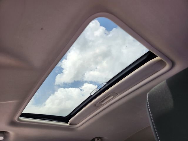 Used 2021 Ford EcoSport SE w/ SE Convenience Package FWD image 10