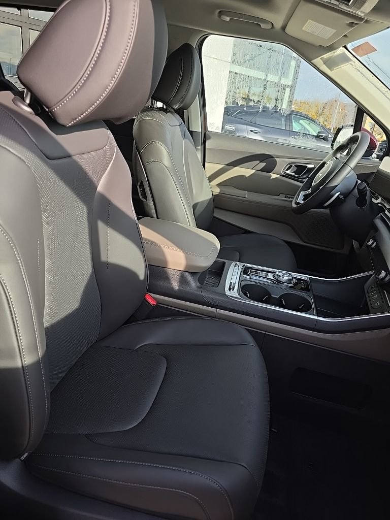 New 2026 Kia Carnival SX image 8