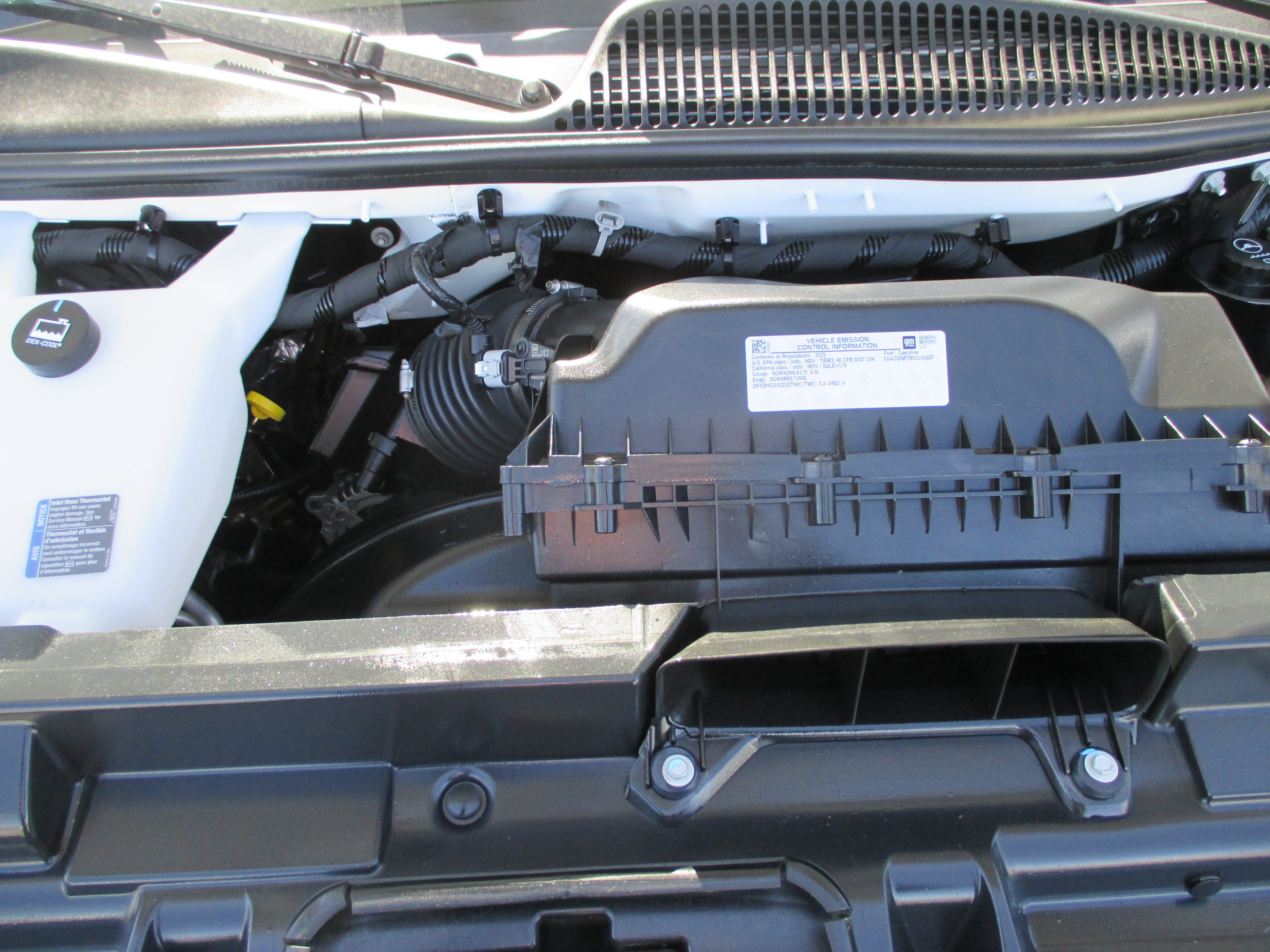 Used 2025 Chevrolet Express 3500 LS RWD image 17