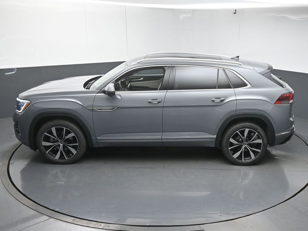 New 2026 Volkswagen Atlas Cross Sport SEL Premium R-Line image 45