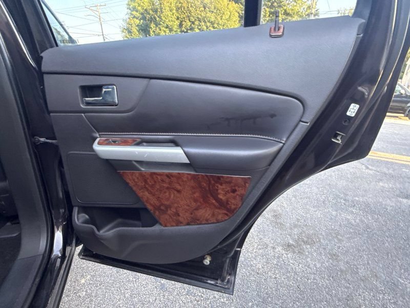 Used 2013 Ford Edge SEL AWD/4WD image 19