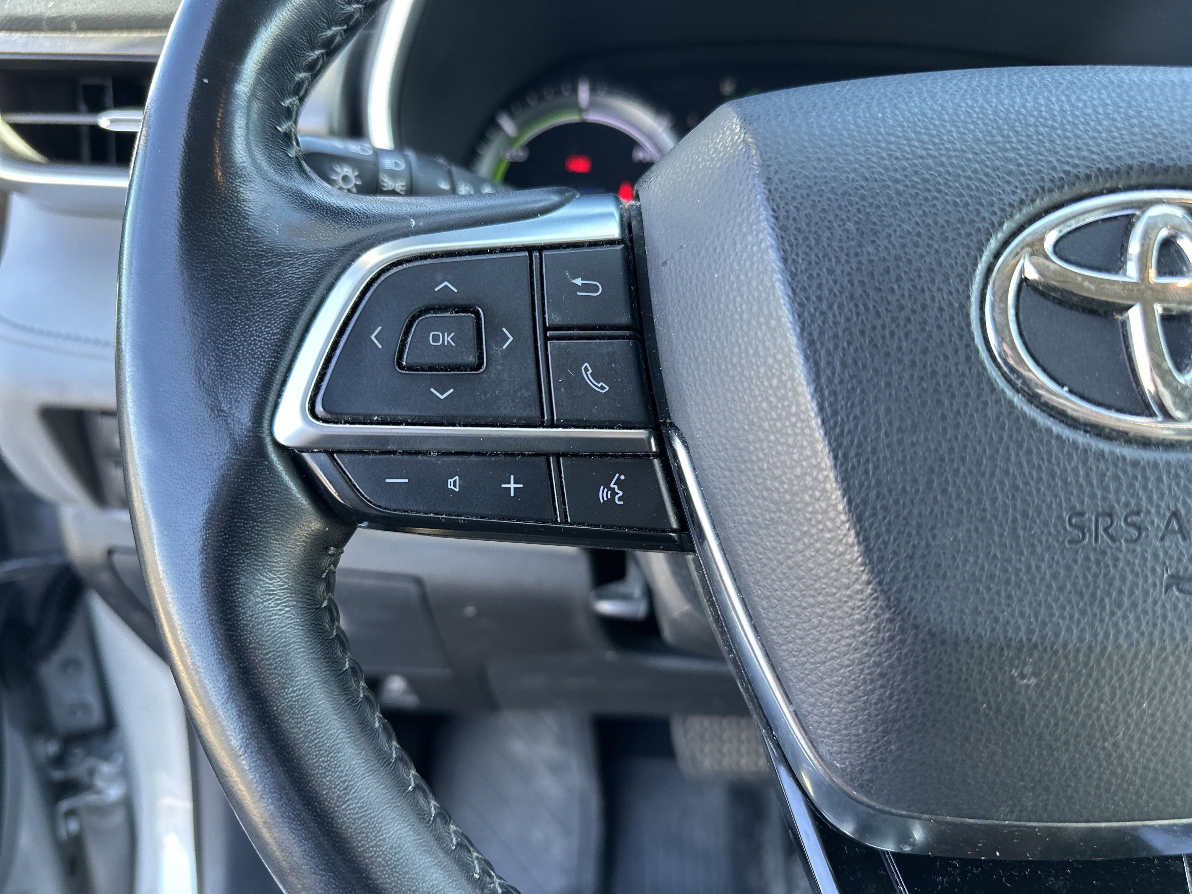 Certified 2020 Toyota Highlander XLE image 17