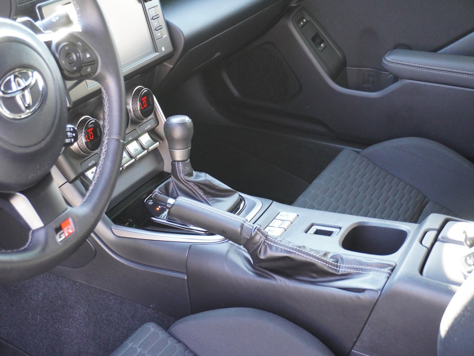 Used 2023 Toyota GR86 image 13