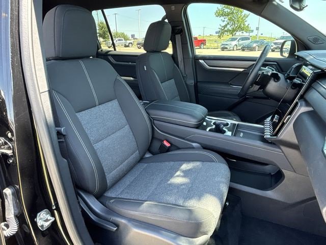 New 2025 GMC Acadia Elevation image 26