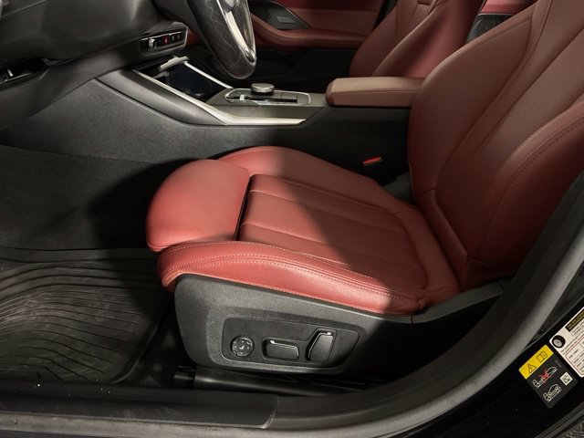 Certified 2024 BMW i4 eDrive35 w/ Premium Package RWD image 31