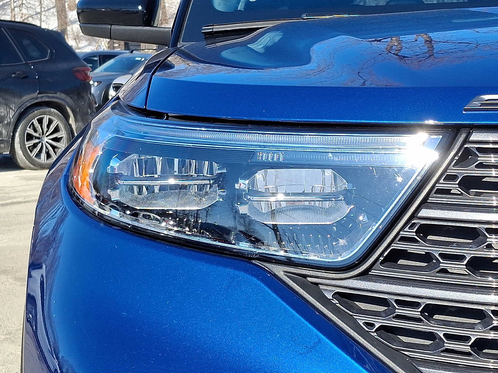 Used 2022 Ford Explorer XLT w/ Equipment Group 202A image 9