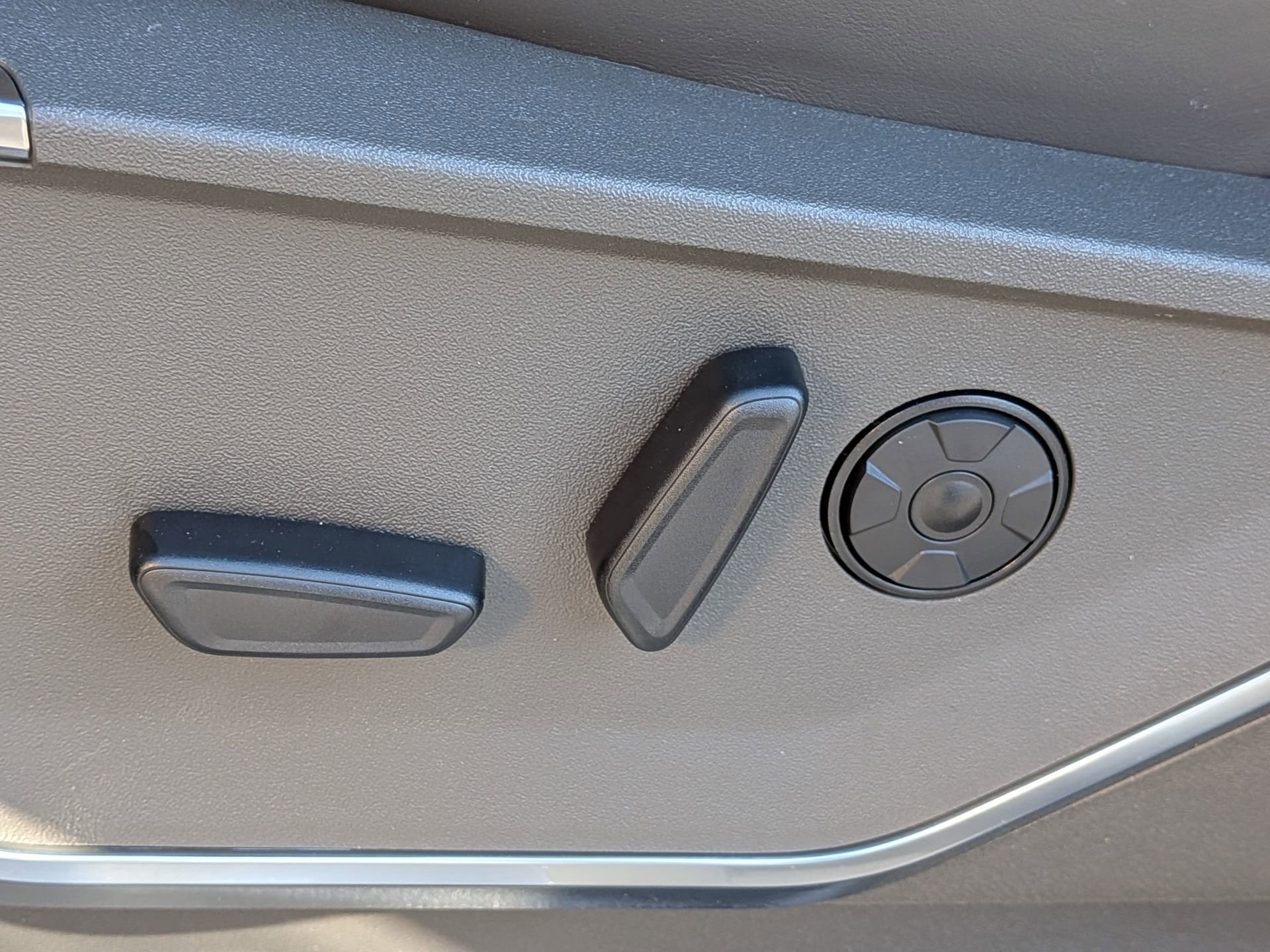 New 2026 Ford F350 Platinum w/ Platinum Plus Package image 22