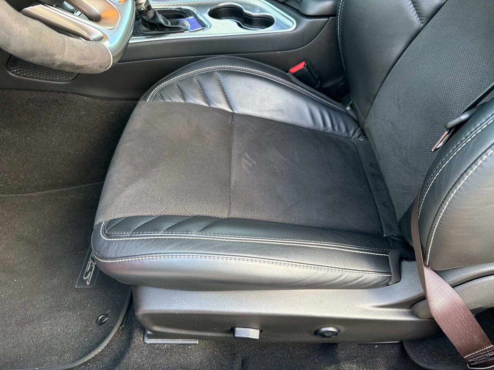 Used 2023 Dodge Challenger SRT Hellcat image 28