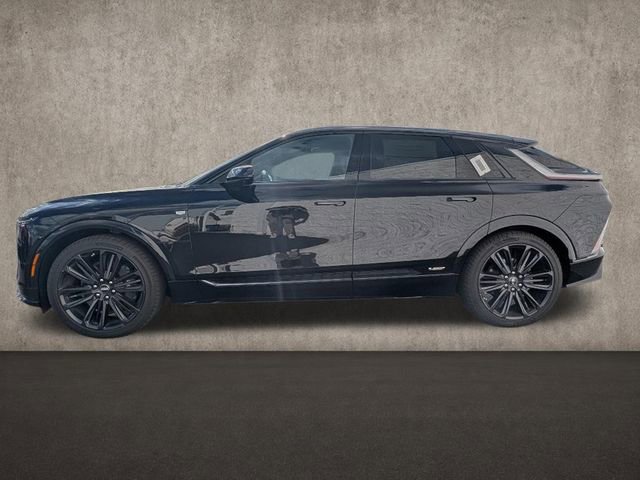 New 2026 Cadillac Lyriq V w/ LPO, Floor Liner Package AWD/4WD image 4