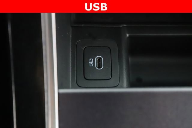Used 2026 Land Rover Range Rover Velar Dynamic SE AWD/4WD image 26