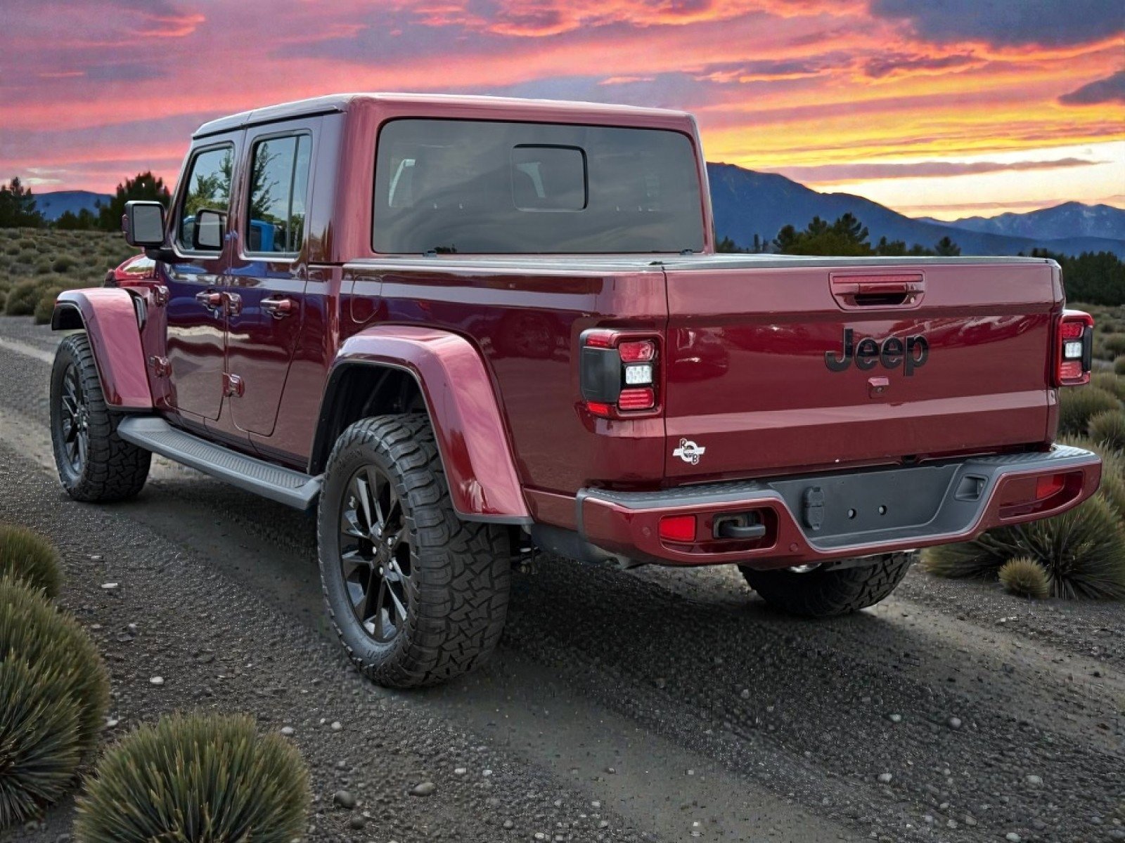 Used 2021 Jeep Gladiator Overland image 7