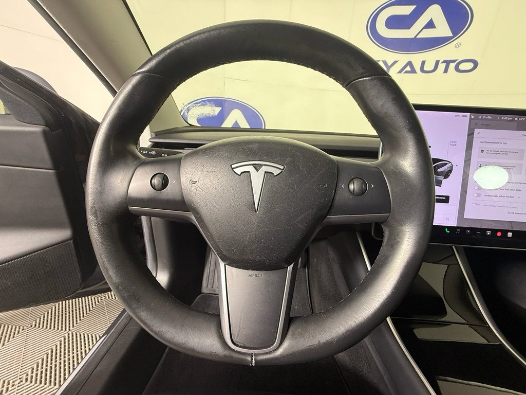 Used 2018 Tesla Model 3 Long Range image 24
