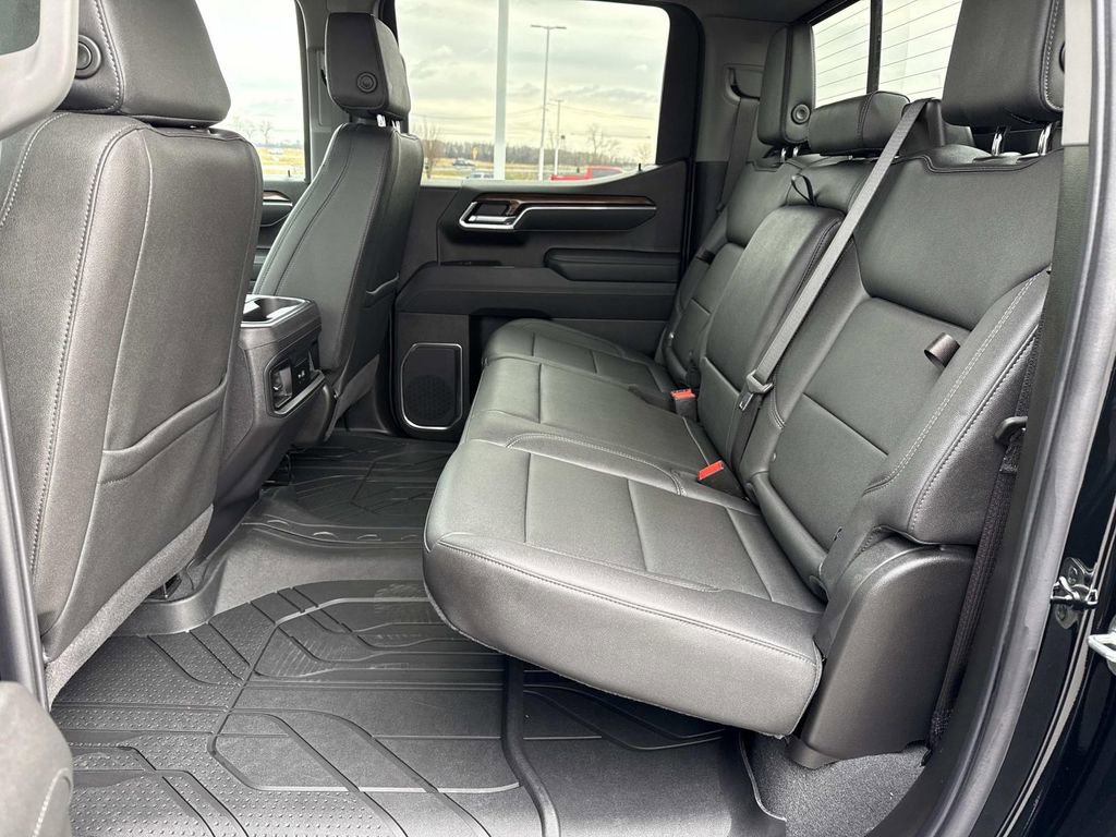 New 2026 Chevrolet Silverado 1500 LT w/ Leather Package AWD/4WD image 10