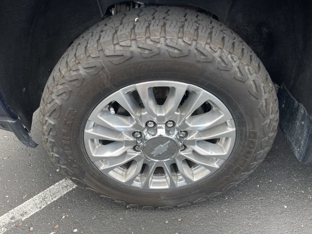 Used 2020 Chevrolet Silverado 2500 High Country w/ Z71 Off-Road Package AWD/4WD image 32