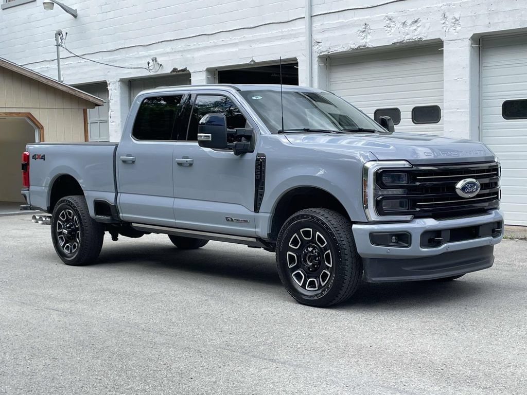 Used 2025 Ford F350 Platinum AWD/4WD image 7