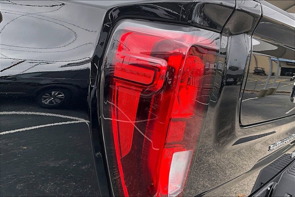 Used 2025 GMC Sierra 1500 Elevation image 41