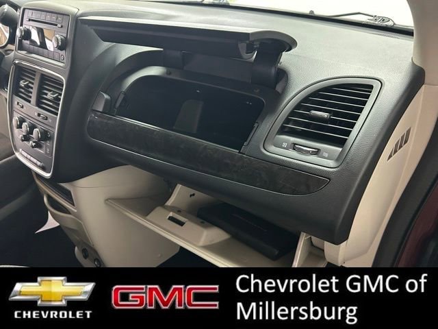Used 2017 Dodge Grand Caravan SE image 25