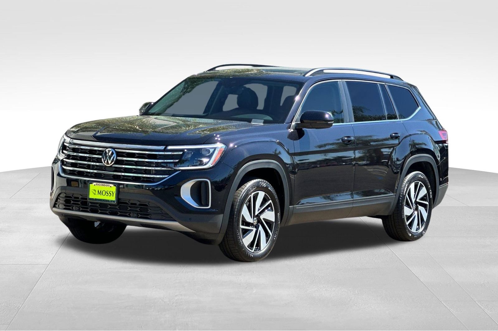 New 2026 Volkswagen Atlas SE image 1