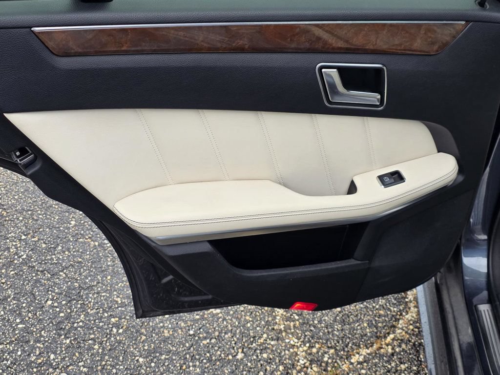 Used 2014 Mercedes-Benz E 350 Sedan w/ Premium 1 Package image 32