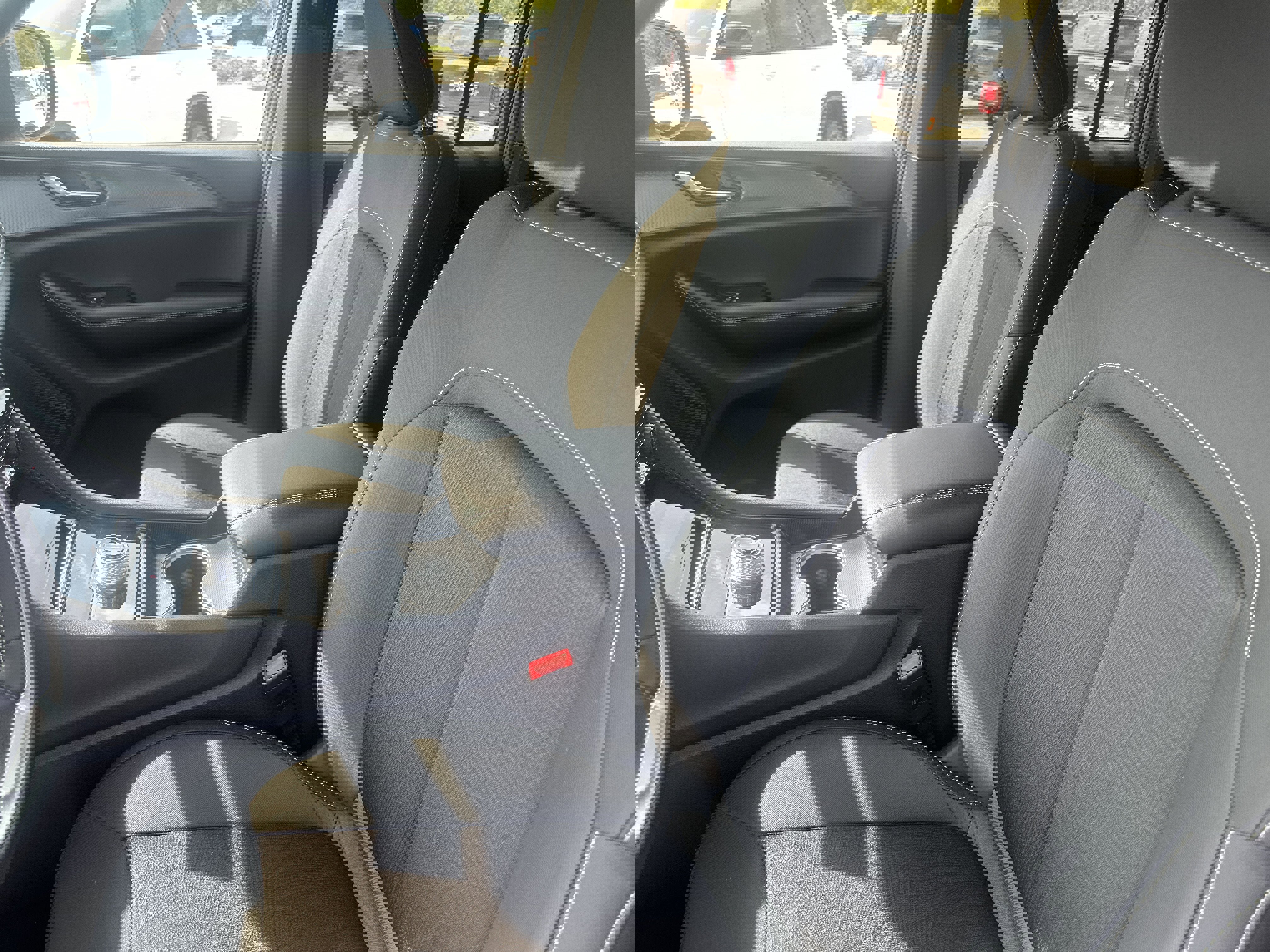 New 2025 Jeep Grand Cherokee Laredo X w/ Luxury Tech Group I image 15