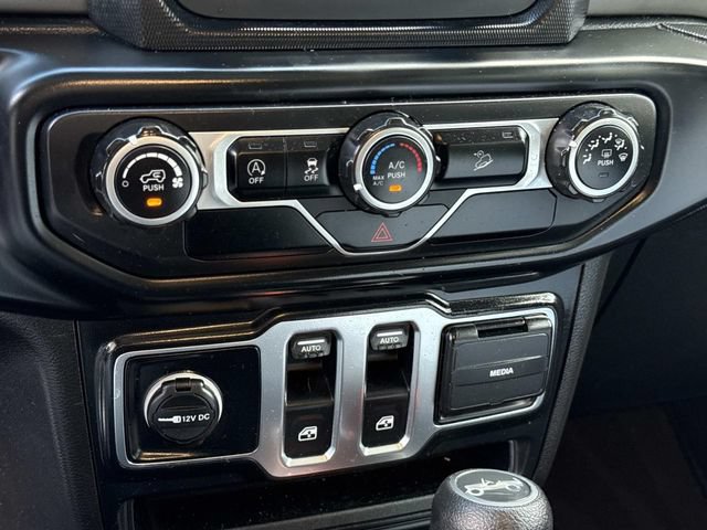 Certified 2019 Jeep Wrangler Sport AWD/4WD image 23