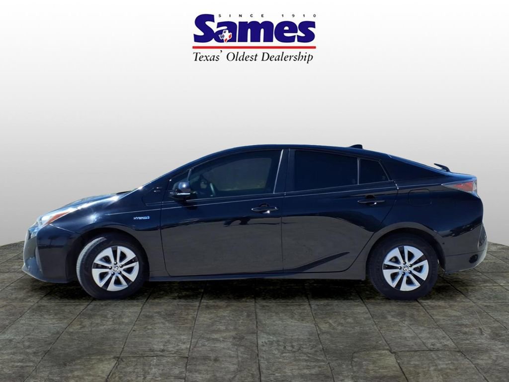 Used 2018 Toyota Prius Two w/ Prius Two Safety Plus Package FWD image 4