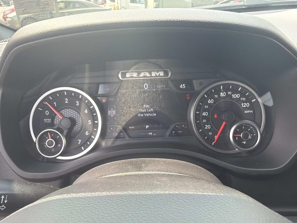 New 2026 RAM 1500 Big Horn AWD/4WD image 11