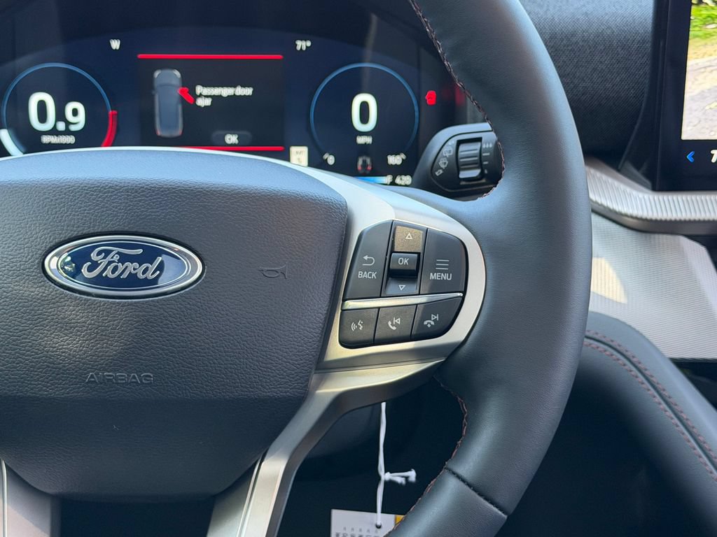 New 2026 Ford Explorer Active w/ Active Comfort Package AWD/4WD image 17