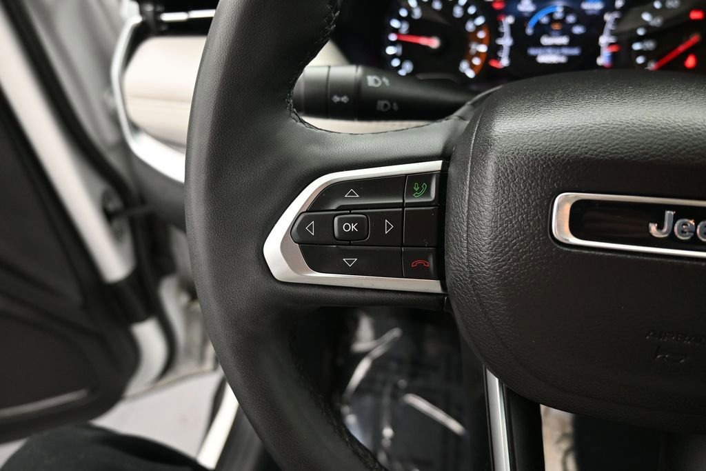 Used 2025 Jeep Compass Limited AWD/4WD image 28