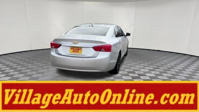 Used 2015 Chevrolet Impala LT w/ Convenience Package FWD image 40