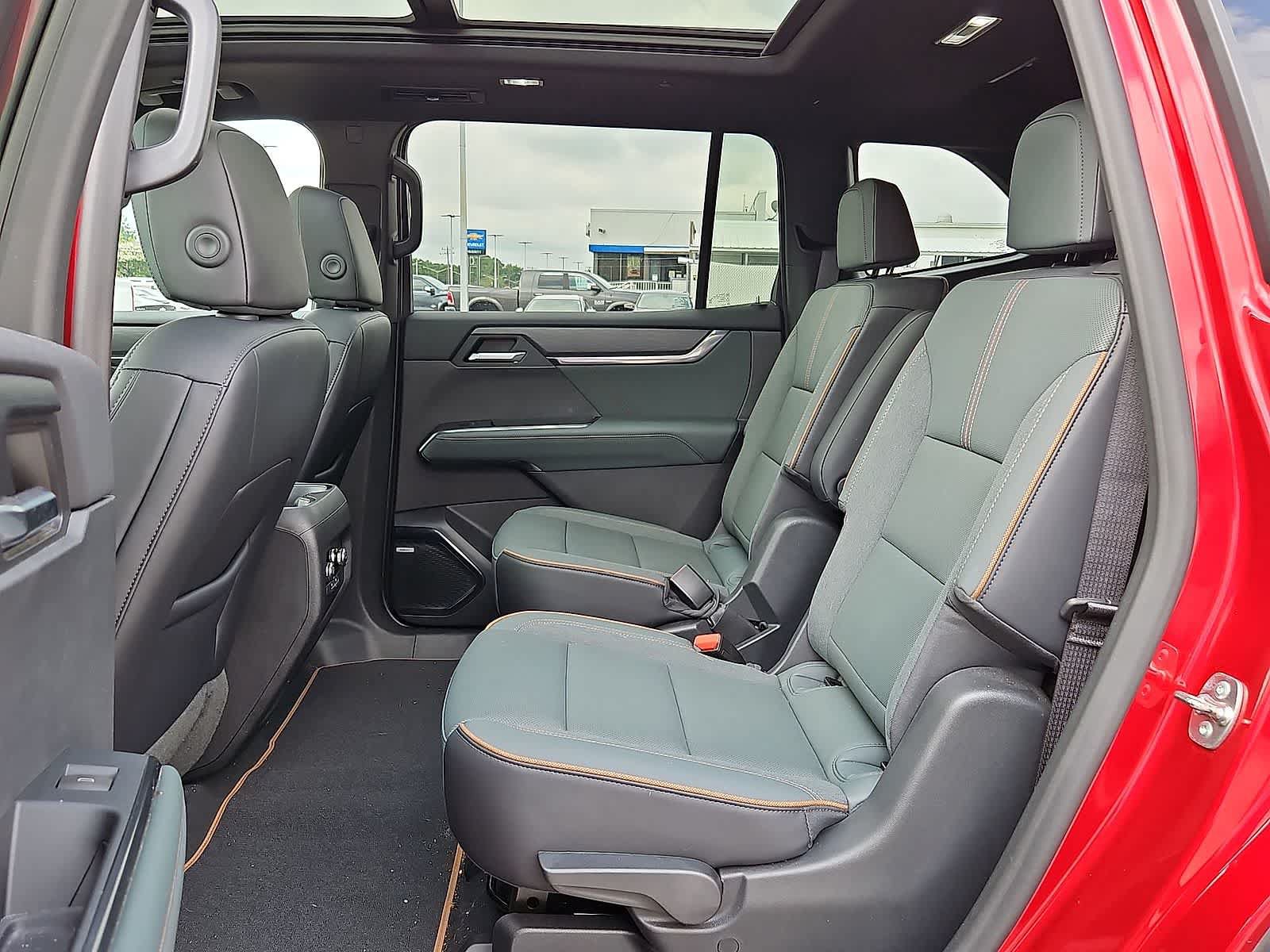 Certified 2024 GMC Acadia AT4 AWD/4WD image 31